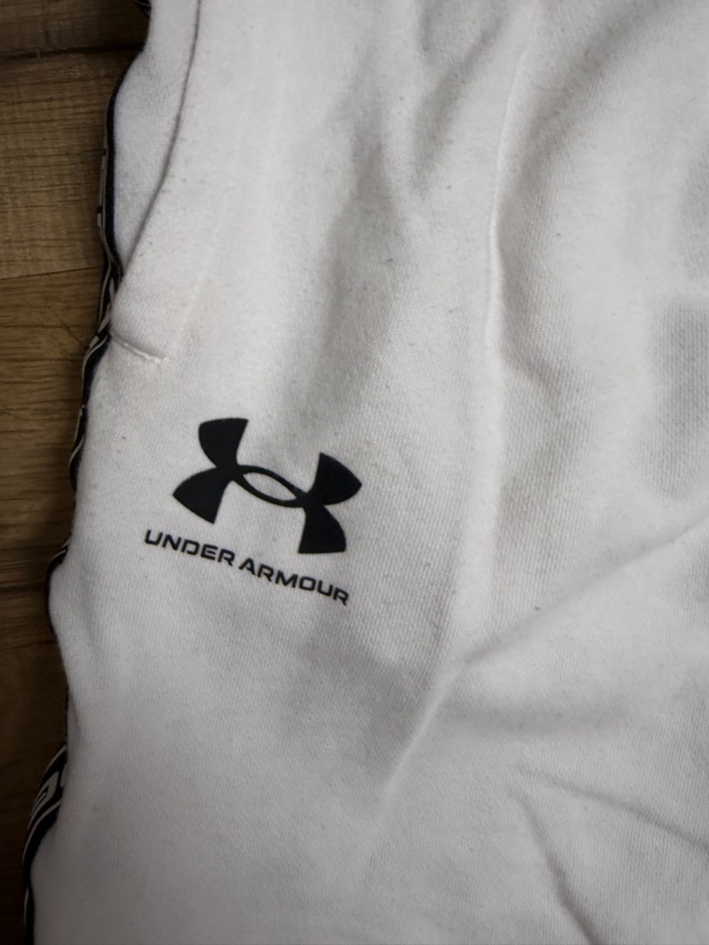 Women’s Under Armour White Joggers with Black Branded Side Tape - Picture 2 of 4